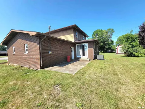 75 Edmar Dr, Canton, IL 61520 photo 6