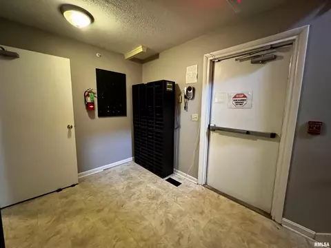 1 Pollock Dr, Macomb, IL 61455 photo 28