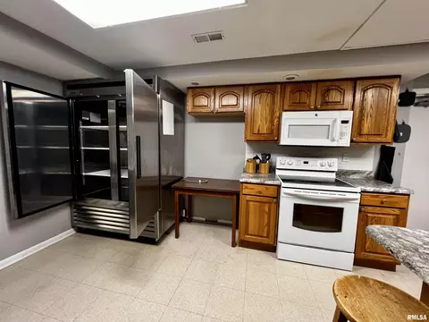 1 Pollock Dr, Macomb, IL 61455 photo 36