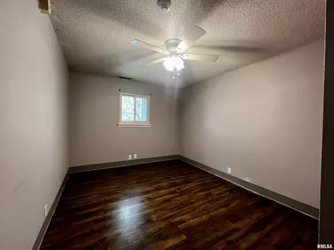 1 Pollock Dr, Macomb, IL 61455 photo 10