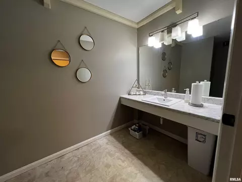 1 Pollock Dr, Macomb, IL 61455 photo 44