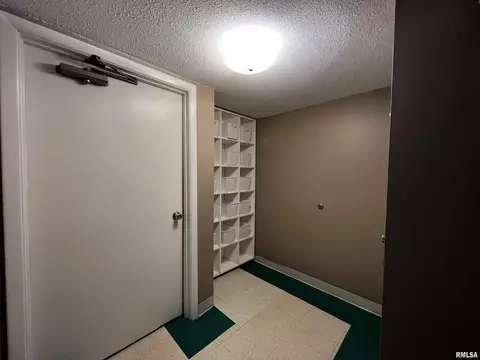 1 Pollock Dr, Macomb, IL 61455 photo 40