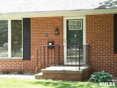 819 Green St, Henry, IL 61537 photo 7
