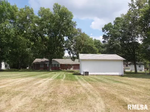 819 Green St, Henry, IL 61537 photo 60