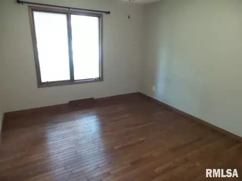 819 Green St, Henry, IL 61537 photo 38
