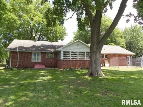 819 Green St, Henry, IL 61537 photo 62