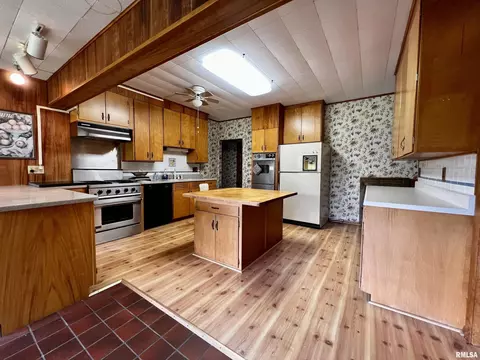 1601 Tower Rd, Macomb, IL 61455 photo 11