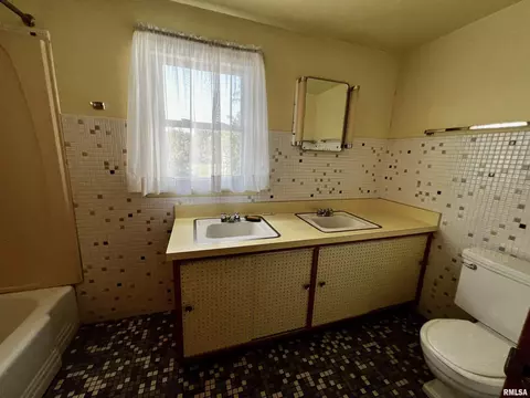 1601 Tower Rd, Macomb, IL 61455 photo 26