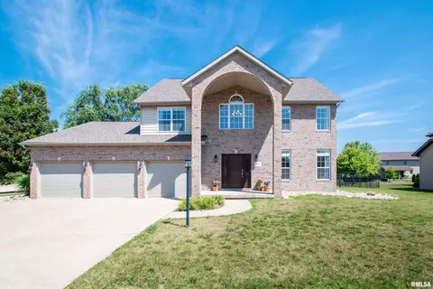 3817 W Grove Mill Ct, Dunlap, IL 61525