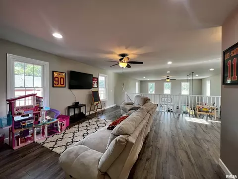 10 Hickory Grv, Macomb, IL 61455 photo 19