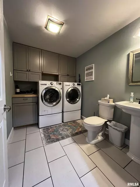 10 Hickory Grv, Macomb, IL 61455 photo 18