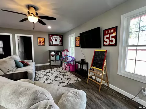 10 Hickory Grv, Macomb, IL 61455 photo 22