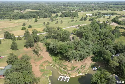 14981 E Country Club Dr, Cuba, IL 61427