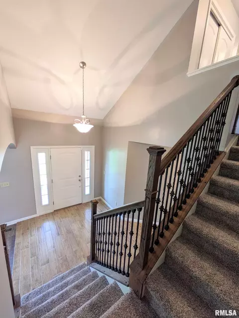 22 Holborn Ct, Washington, IL 61571 photo 9