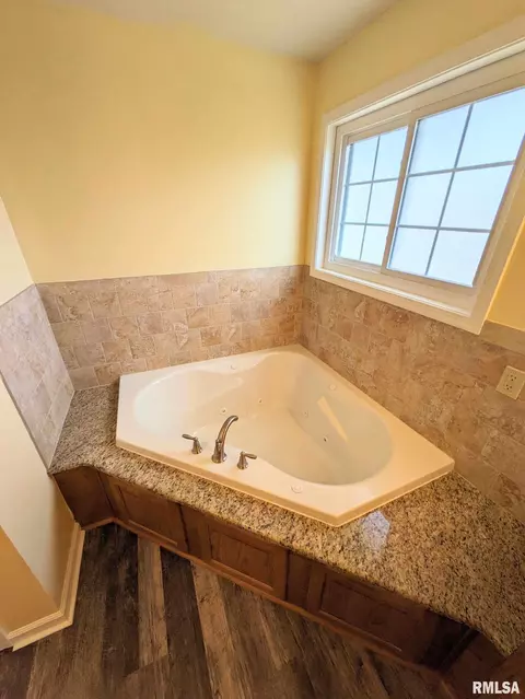 22 Holborn Ct, Washington, IL 61571 photo 44
