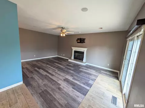 22 Holborn Ct, Washington, IL 61571 photo 27