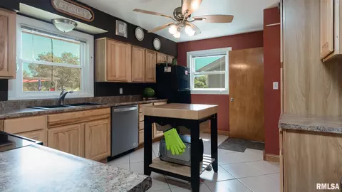 466 Grebner Rd, Metamora, IL 61548 photo 17