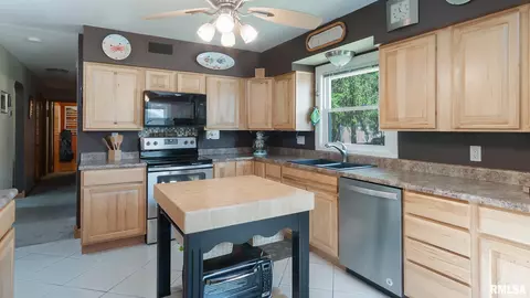 466 Grebner Rd, Metamora, IL 61548 photo 15