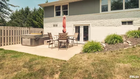 466 Grebner Rd, Metamora, IL 61548 photo 5