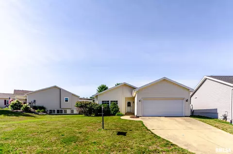 205 N Columbus St, North Pekin, IL 61554