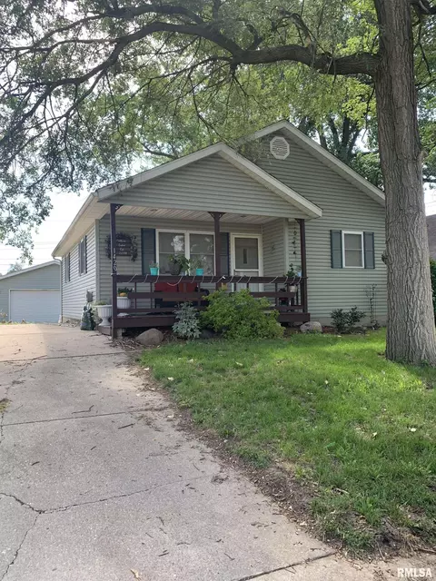 1420 S 10th St, Pekin, IL 61554