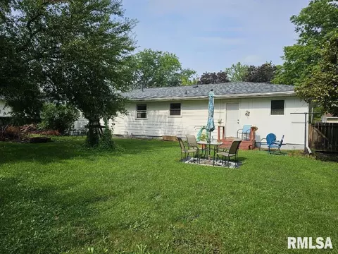104 N 3rd St, Roanoke, IL 61561 photo 7
