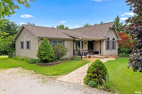 9008 N Willow Dr, Edwards, IL 61528 photo 4