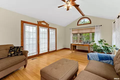 9008 N Willow Dr, Edwards, IL 61528 photo 22