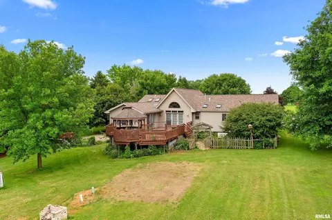 9008 N Willow Dr, Edwards, IL 61528 photo 6