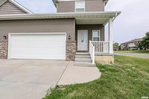 1431 Eagle Ave, Washington, IL 61571 photo 4