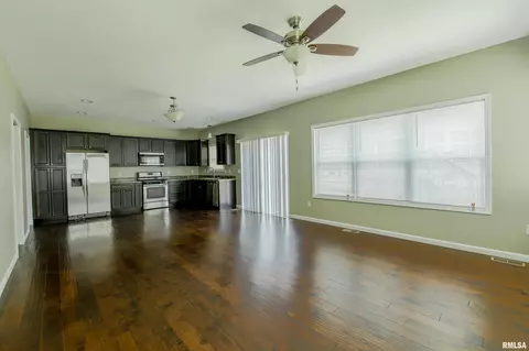 1431 Eagle Ave, Washington, IL 61571 photo 11