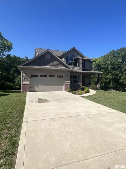 714 Woodland Knolls Rd, Germantown Hills, IL 61548