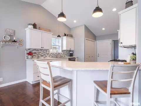 912 Devonshire Rd, Washington, IL 61571 photo 18