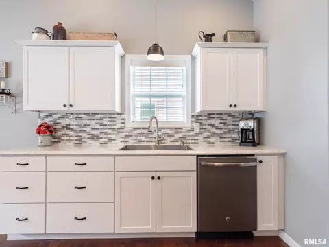 912 Devonshire Rd, Washington, IL 61571 photo 22