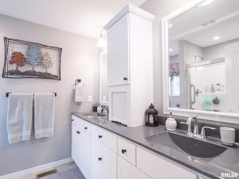 912 Devonshire Rd, Washington, IL 61571 photo 31
