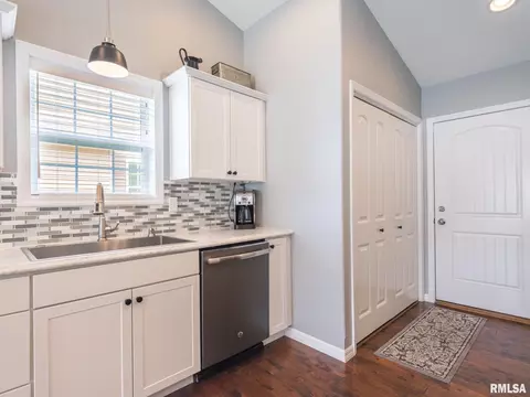912 Devonshire Rd, Washington, IL 61571 photo 21