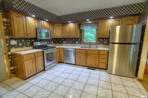 5019 S Chesterfield Ct, Mapleton, IL 61547 photo 7