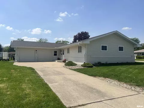 241 N Oklahoma Ave, Morton, IL 61550