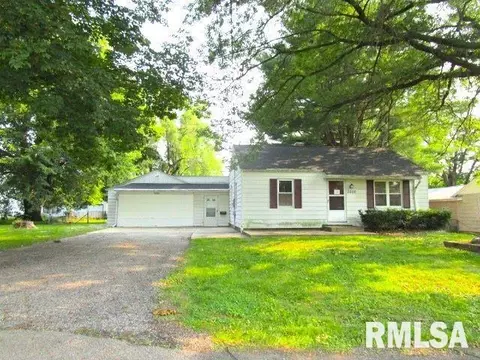 3200 W Alice Ave, West Peoria, IL 61604