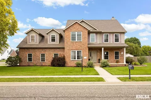 1837 Greenfield Dr, Morton, IL 61550