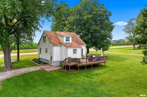 896 Banta Rd, Lowpoint, IL 61545 photo 4