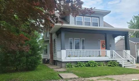252 Howard Pl, Canton, IL 61520