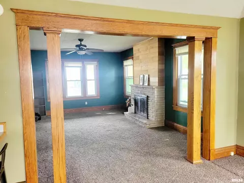 252 Howard Pl, Canton, IL 61520 photo 7