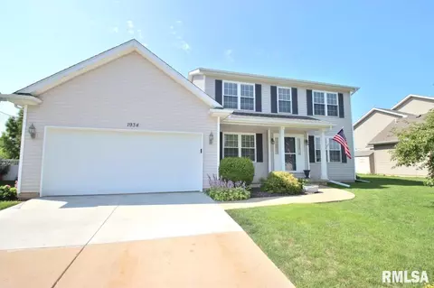 1934 Colt Dr, Washington, IL 61571
