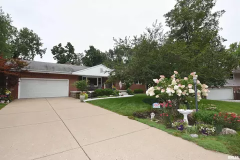 3518 W Capitol Dr, Peoria, IL 61614