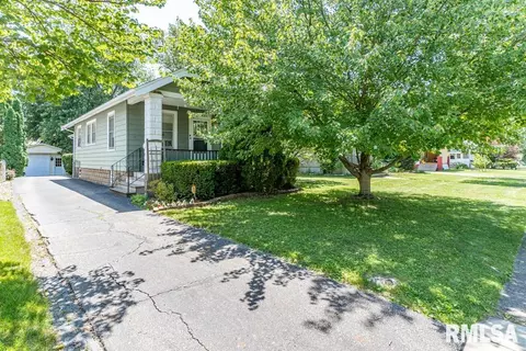 1406 W Gilbert Ave, Peoria, IL 61604