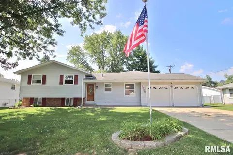 5226 W Airways Rd, Peoria, IL 61607