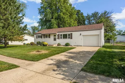 218 Radisson Rd, Marquette Heights, IL 61554 photo 3