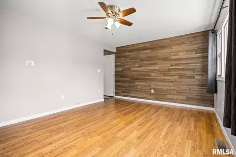 218 Radisson Rd, Marquette Heights, IL 61554 photo 6