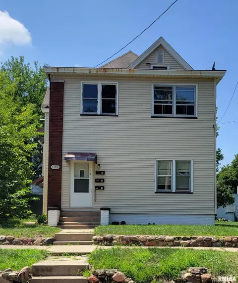 1103 N Douglas St, Peoria, IL 61606